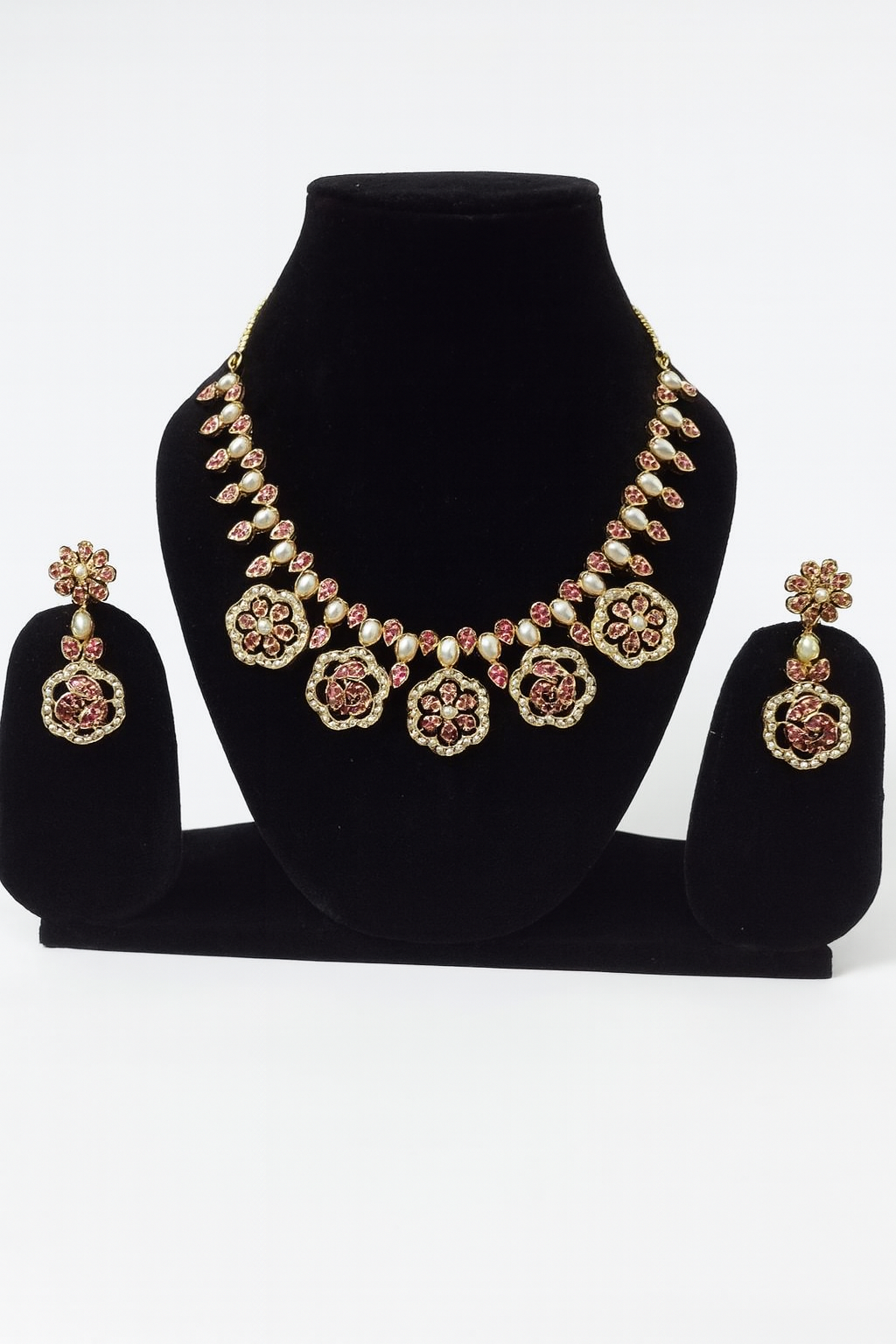 Jadau Necklace Set